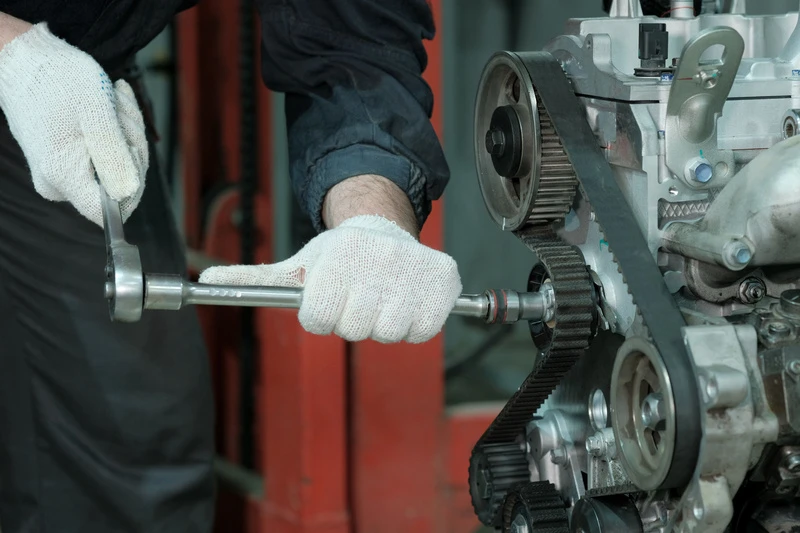 BRUZ SERVICES AUTO -Quand changer votre courroie de distribution avec BRUZ SERVICES AUTO ?